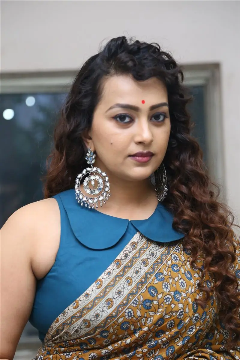 Ester Noronha at Maya Movie Pre Release Event